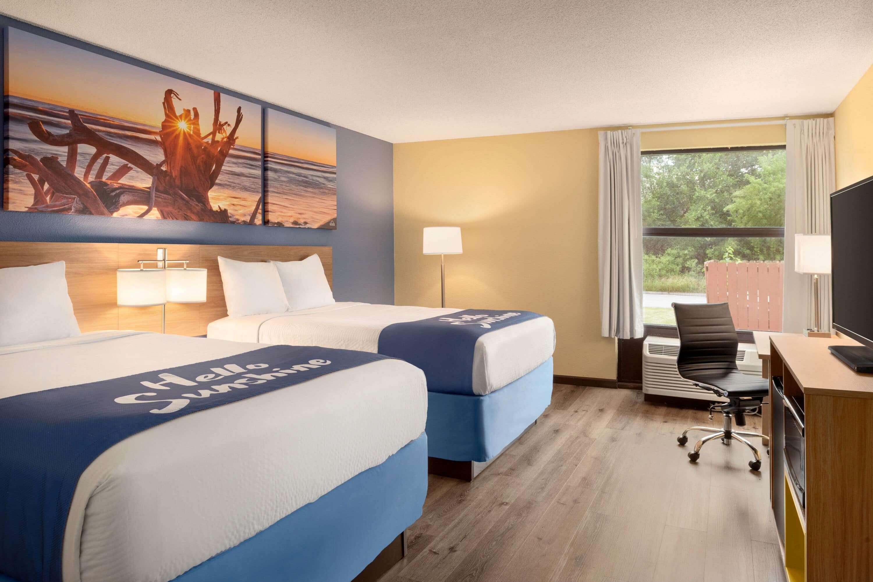 Days Inn & Suites By Wyndham מריוויל מראה חיצוני תמונה