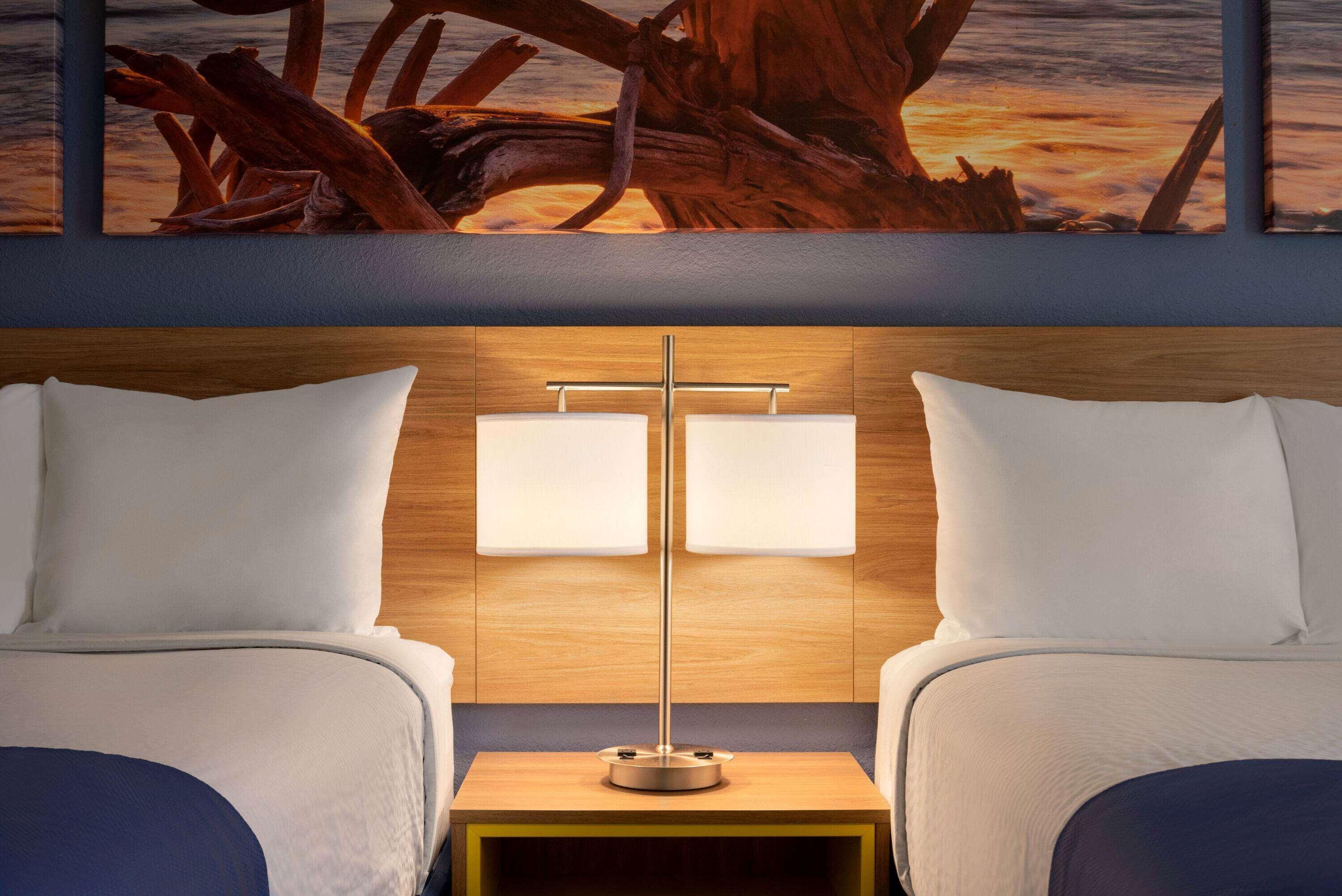 Days Inn & Suites By Wyndham מריוויל מראה חיצוני תמונה