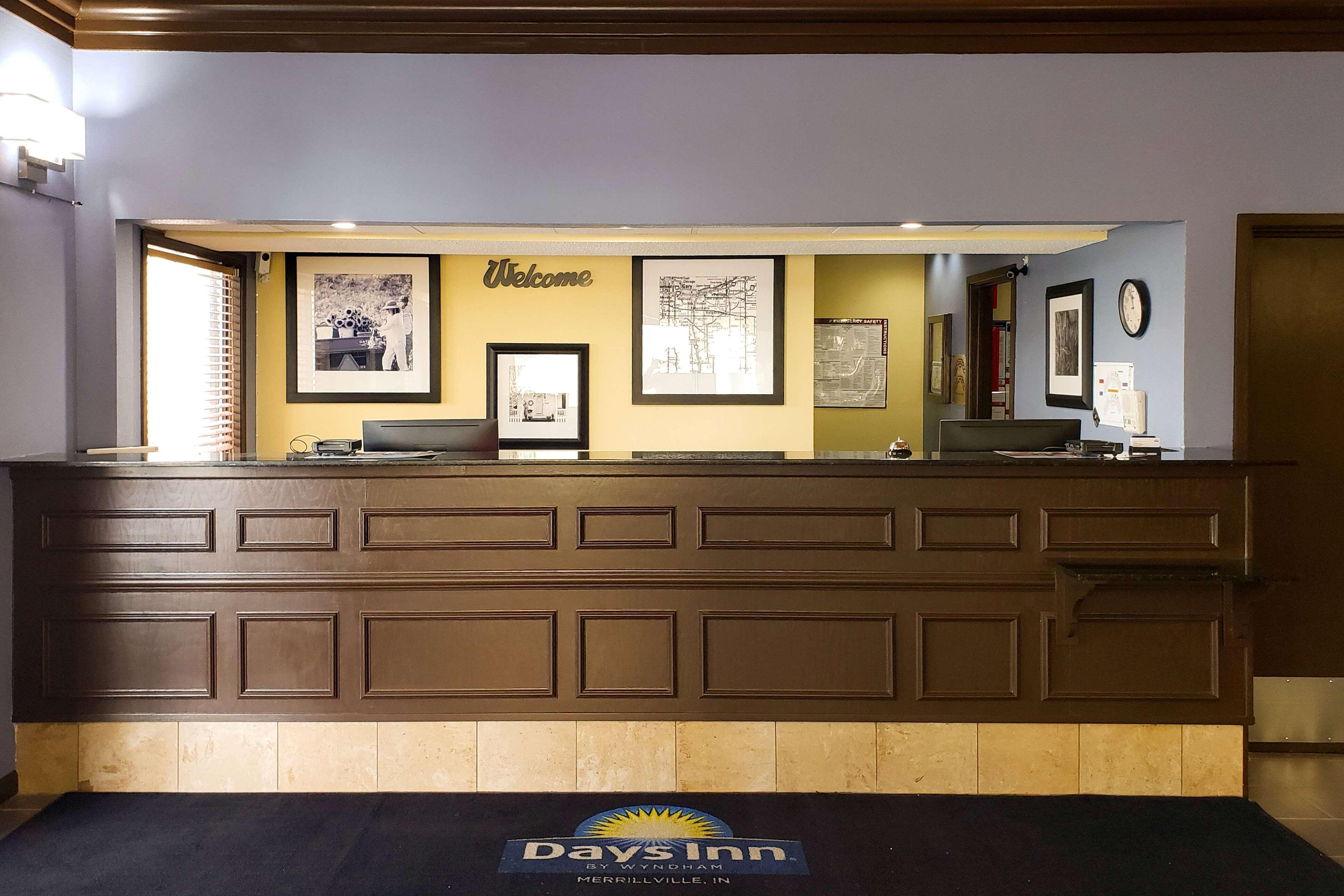 Days Inn & Suites By Wyndham מריוויל מראה חיצוני תמונה